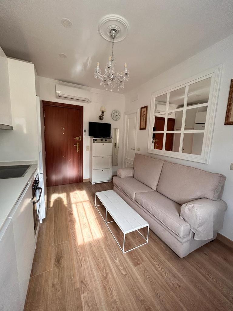 Apartamento Giulia Севилья Экстерьер фото